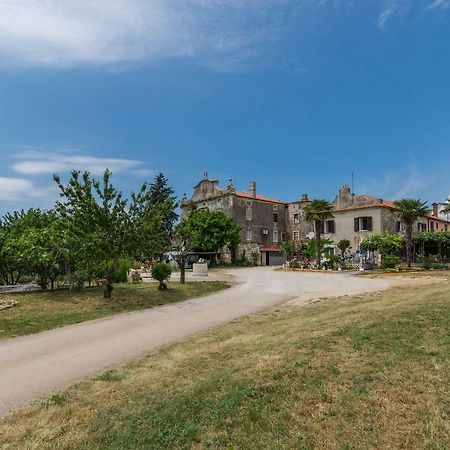 Apartments Mijat Novigrad Istria Eksteriør bilde