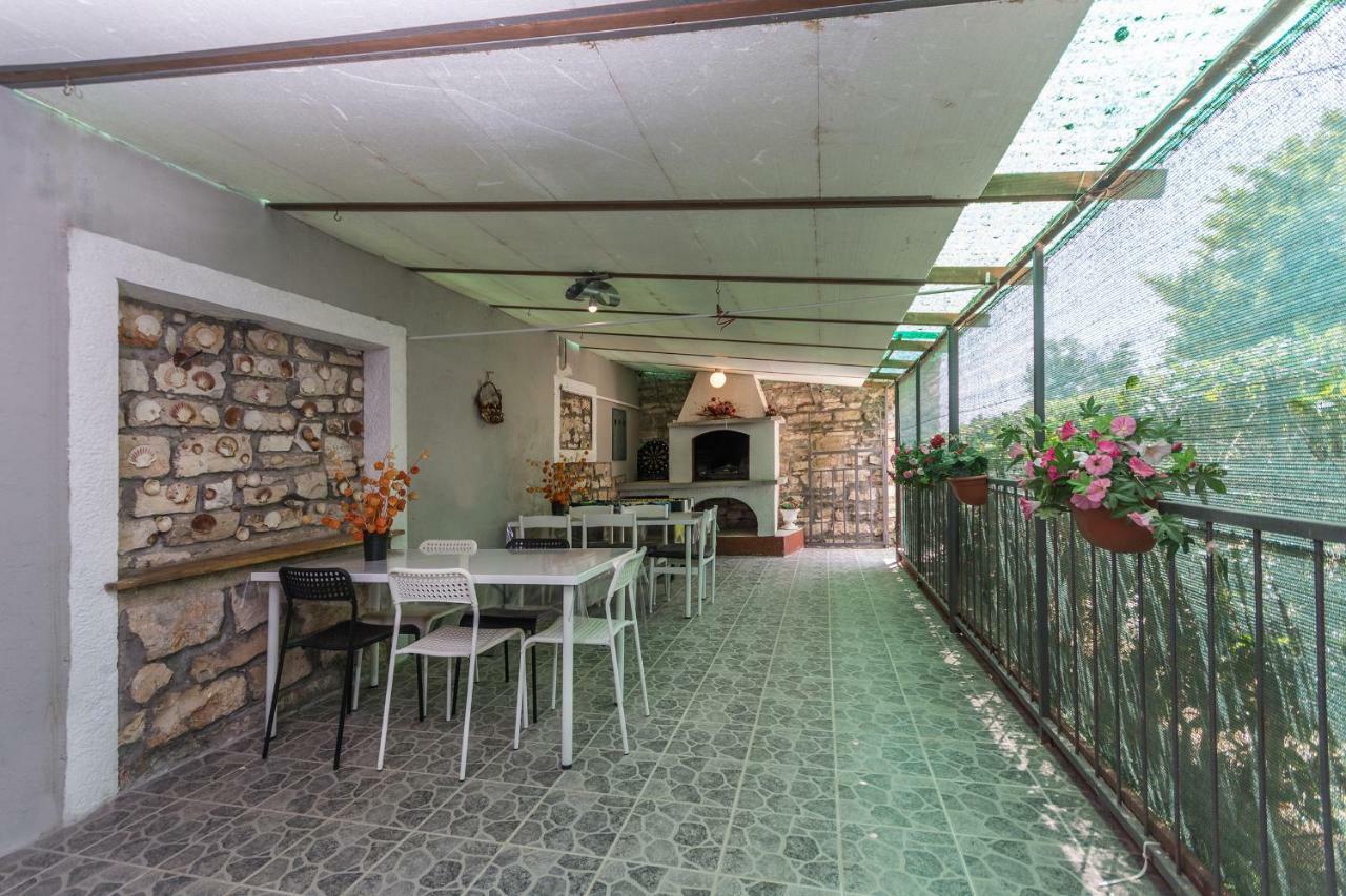 Apartments Mijat Novigrad Istria Eksteriør bilde