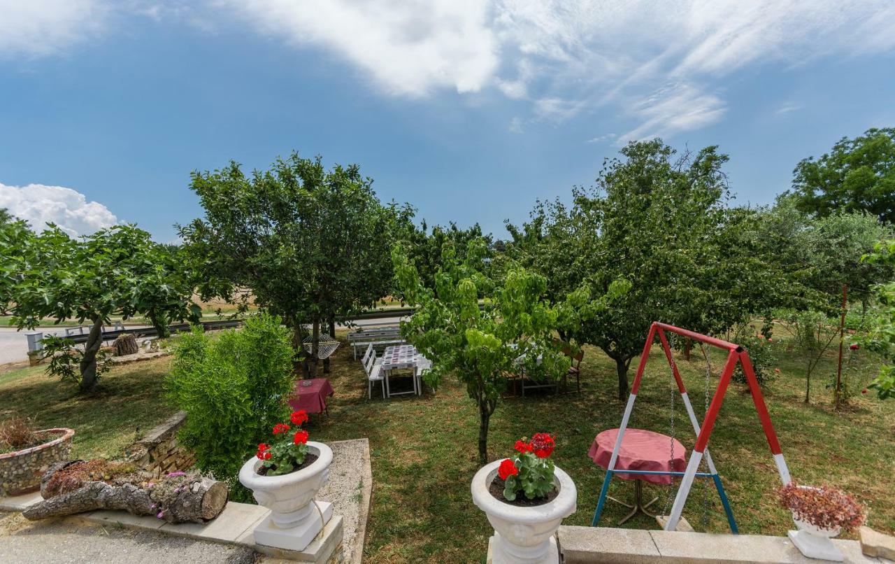 Apartments Mijat Novigrad Istria Eksteriør bilde